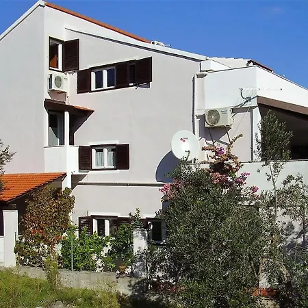 Maslinica 5180c דירה *