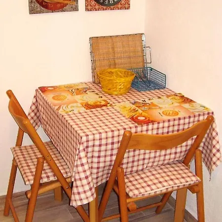 דירה Maslinica 5180c גרוהוטה